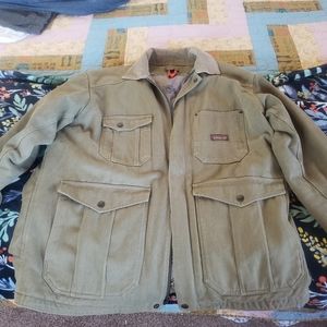 Patagonia barn coat XL dark ash color,heavy duty hemp canvas, impecable.